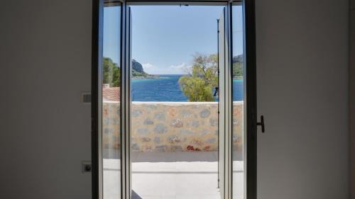 Limeni House | Alexandra's House