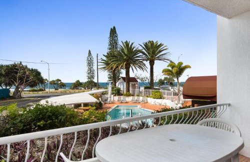 Alexandra Headland Apartment | Alexandria Apartments