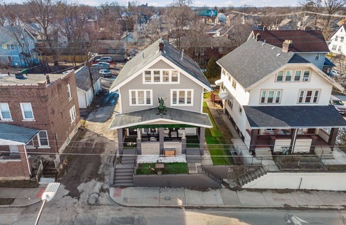 Glen Echo House | Alexandria - SOHUD Home w/arcade near OSU & Historic Crew Stadium