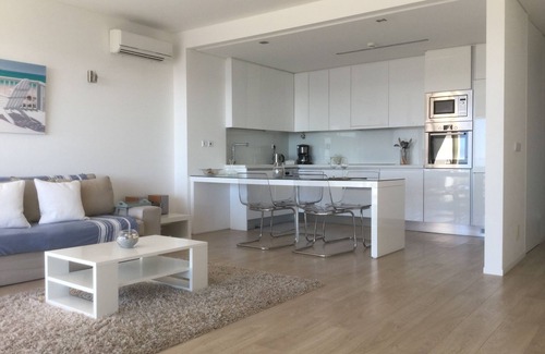 Fuseta Apartment | Algarve - Romantic and Exquisite 1 Bedroom Apartment by the sea, in a Natural Park
