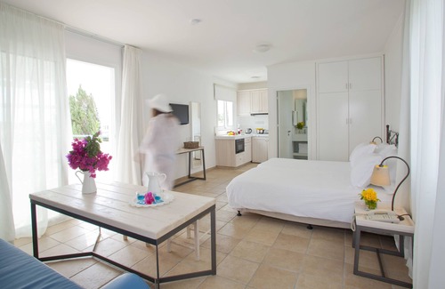 Paphos Resort | Aliathon Aegean