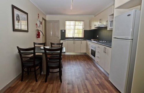 The Gap Hotel | Alice on Todd Apartments