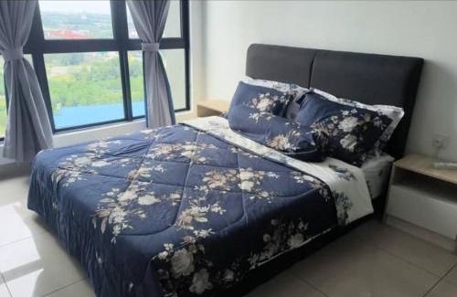 Seksyen 14 House | Alinea Family Suites Homestay for Family
