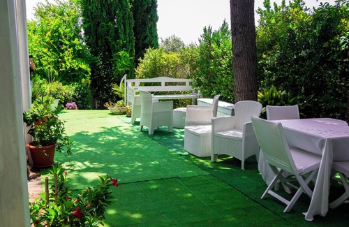 Montesilvano Villa | Alisea - rooms in villa with pool and free parking