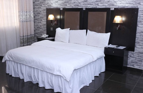 Uyo Hotel | Aliz Ambruz Hotel