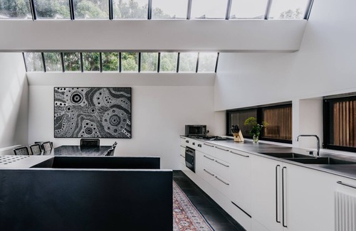 Wattle Hill House | Alkina Lodge Mira