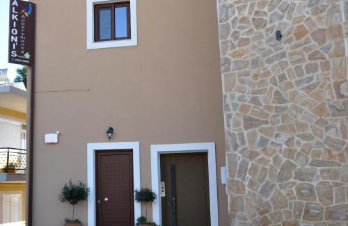 Arcoudi Apartment | Alkioni's Nest Apartments