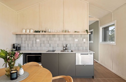 Ballandean Cottage | Alkira Cottage comfort and tranquility. Pet friendly
