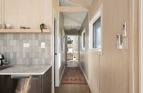 Ballandean Cottage | Alkira Cottage comfort and tranquility. Pet friendly