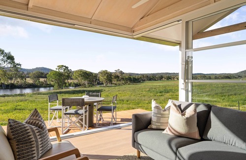 Ballandean Cottage | Alkira Cottage comfort and tranquility. Pet friendly