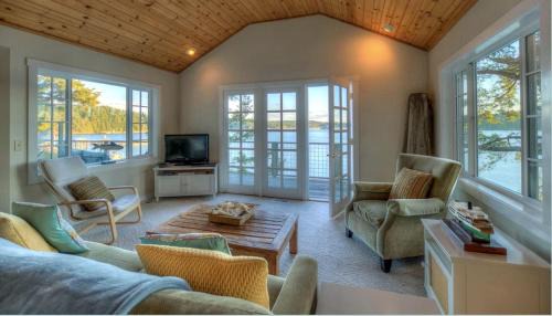 Orcas House | All Dream Cottages Romantic Island Getaways