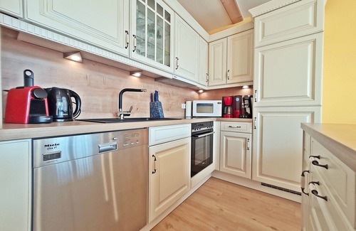Oberstaufen Apartment | All-Inkl-FeWo with infrared panel + stove. Ski pass, Aquaria & cable cars included.