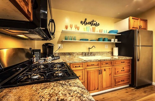 Three Rivers Cottage | All New Remodeled Cottage