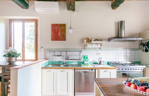 Simignano Villa | ALL PROPERTY 7BR - Charming Tuscan Villa with pool, hot tub, A/C,Siena 15 km