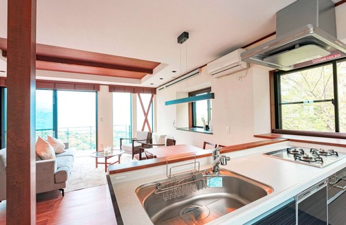 Shimotaga House | All rooms have ocean views A rental villa with a hot spring and a terrace with a spectacular view/Atami Shizuoka