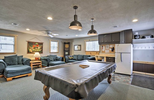 Johannesburg Cottage | All Season Big Bear Lake House, Walk to Beach