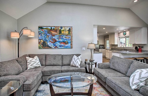 Chewelah House | All-Seasons Chewelah Home: Fish, Golf & Ski!