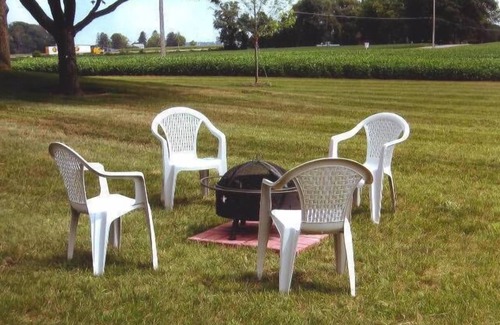 Milan House | All Seasons Country Home, Close to Lake Erie Activities