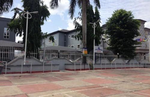 Owerri Cabin | All Seasons Hotel-apartment