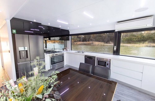 Mildura Boat Rental | All Seasons Houseboats