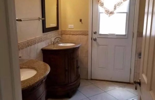 Reseda Bed & Breakfast | ALL you want and need for a perfect vacation. And a hot tub 🤠