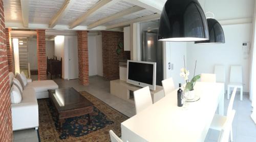 Canale Apartment | Alla Corte dei Bertoli SPA