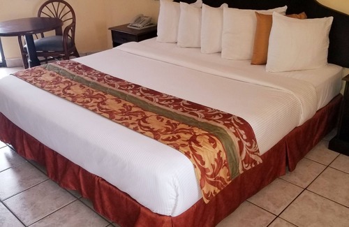 The Lime Hotel | Allamanda Beach Hotel