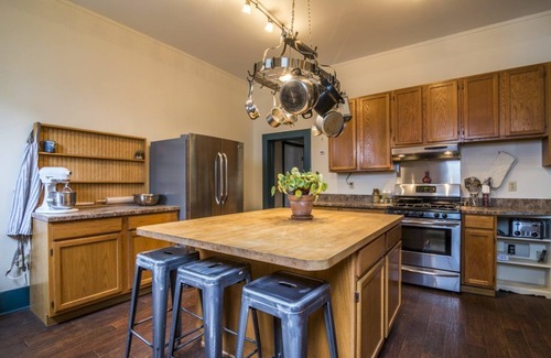 Frostburg Bed & Breakfast | Allegheny Trail House