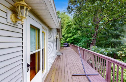 Black Mountain House | Allen Mountain Manor