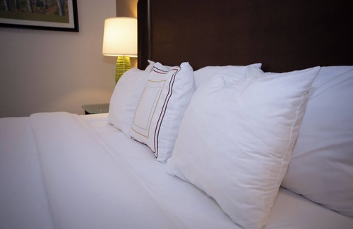 Alliance Hotel | Alliance Hotel & Suites, a Howard Johnson by Wyndham
