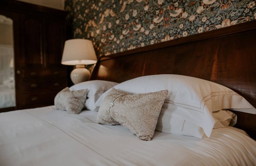 Grantham Bed & Breakfast | Allington Manor