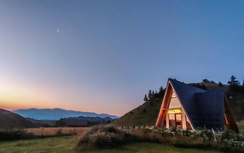 Sirnea Ski Chalet | Alloria