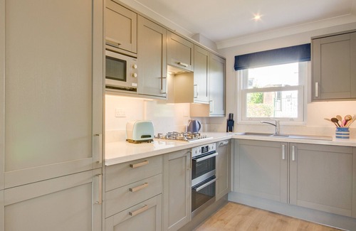 Fowey House | Allseasons - Two Bedroom House, Sleeps 4