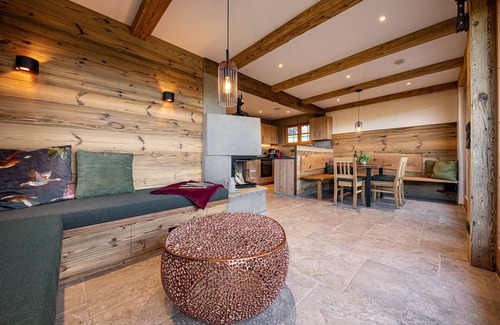 Samerberg House | Alm Chalet Kone, 130 sqm for 4 people, wood-burning stove, box-spring beds