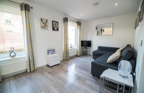 Falkirk House | Alma Villa