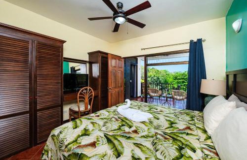 Playa Ocotal House | Almendros 35
