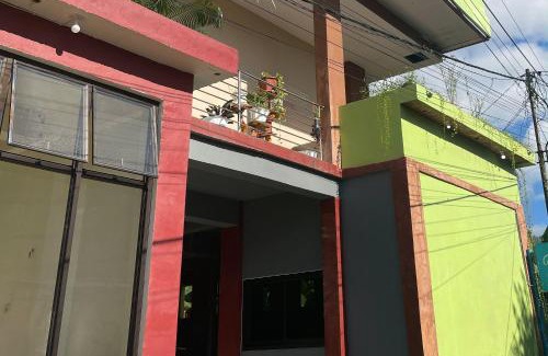 Ambon Hotel | Almira Homestay Ambon Mitra RedDoorz