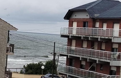 Mar de Ajo Hotel | Almirante Brown 49