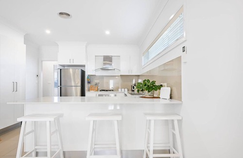Bletchington House | Aloe Vera Retreat - Close to Gardens & Wineries