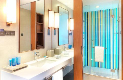 Dalian City Center Hotel | Aloft Dalian