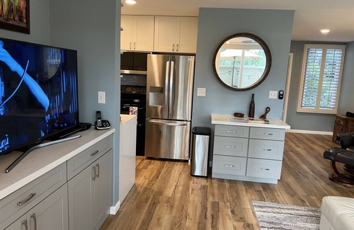 Kahuku Condo | 'Aloha!' Perfect Location, Near Beach, Sun Deck! Permit Number: 2210-CCH-0039