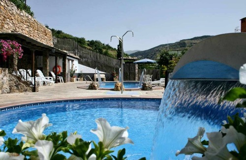 Mecina Bombaron Apartment | Aloj. Rural La Mezquita 4 people Spa and swimming pool