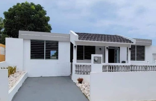 Chupacallos House | Alojamiento de Vacaciones en Blanco y Negro
