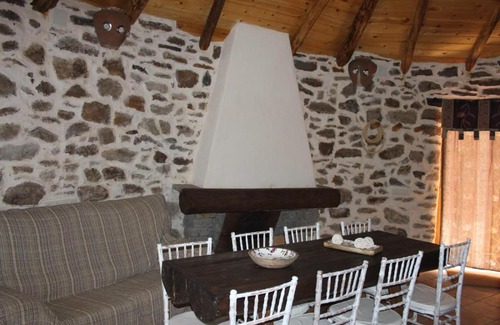 Cazalla De La Sierra House | Alojamiento Los Chozos
