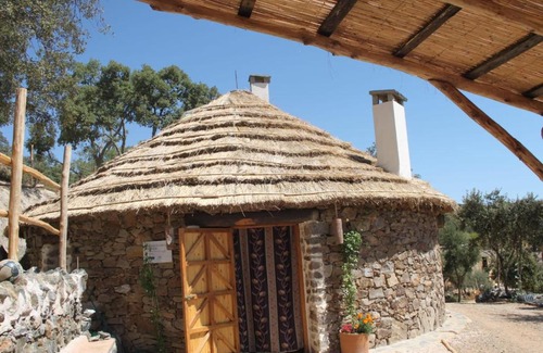 Cazalla De La Sierra House | Alojamiento Los Chozos