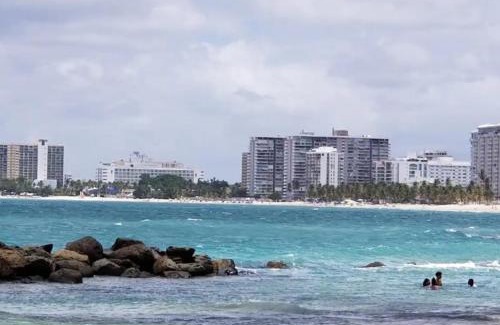 Isla Verde Apartment | Alojamiento Vacacional Cerca a la Playa Isla Verde en Carolina