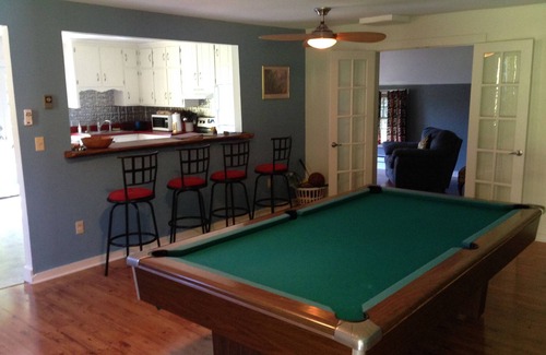 Lexington House | Alone Mill Schoolhouse - A paradise for outdoor lovers