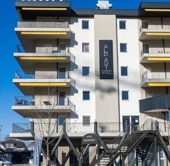 Collombey-Muraz Apartment | Alp Art Hotel Monthey