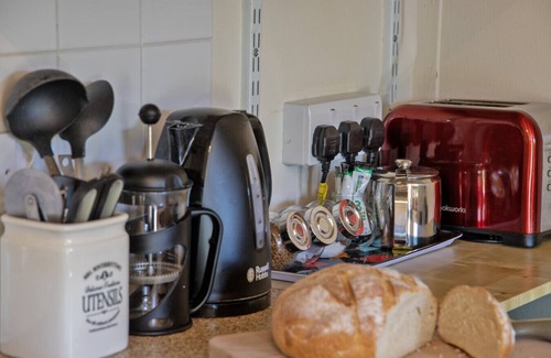 Denstone House | Alpaca Cottage - Alton Towers