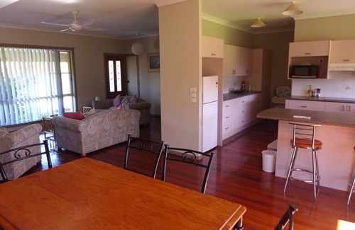 Mount George Cottage | Alpacas n Netflix !